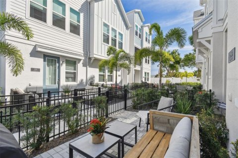 Adosado en venta en Sarasota, Florida, 3 dormitorios, 192.31 m2 № 1789379 - foto 9