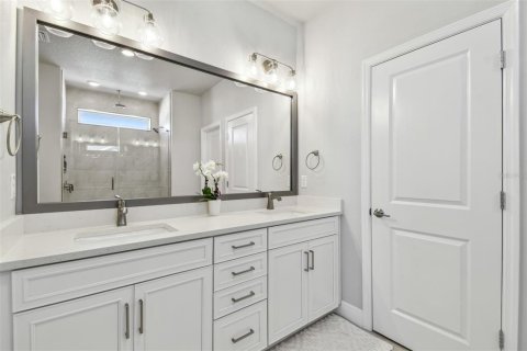 Adosado en venta en Sarasota, Florida, 3 dormitorios, 192.31 m2 № 1789379 - foto 27