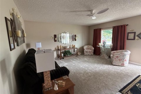 House in Summerfield, Florida 2 bedrooms, 133.41 sq.m. № 1789796 - photo 6