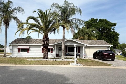 House in Summerfield, Florida 2 bedrooms, 133.41 sq.m. № 1789796 - photo 1