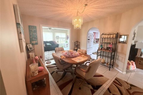 House in Summerfield, Florida 2 bedrooms, 133.41 sq.m. № 1789796 - photo 8