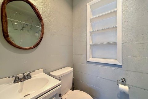 House in Orlando, Florida 2 bedrooms, 107.58 sq.m. № 2122025 - photo 30