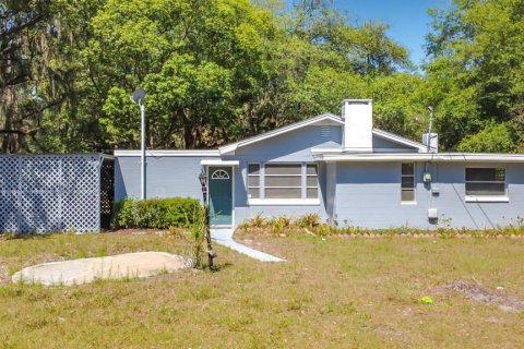 House in Orlando, Florida 2 bedrooms, 107.58 sq.m. № 2122025