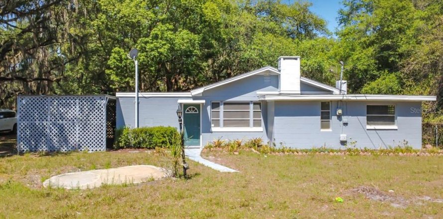 House in Orlando, Florida 2 bedrooms, 107.58 sq.m. № 2122025