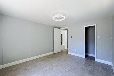 House in Orlando, Florida 2 bedrooms, 107.58 sq.m. № 2122025 - photo 21