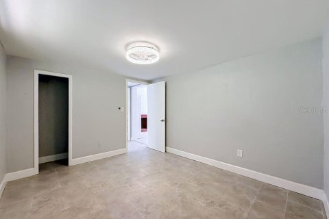 House in Orlando, Florida 2 bedrooms, 107.58 sq.m. № 2122025 - photo 23