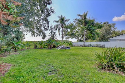 House in Orlando, Florida 3 bedrooms, 95.88 sq.m. № 2306745 - photo 23