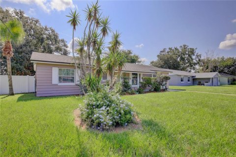 House in Orlando, Florida 3 bedrooms, 95.88 sq.m. № 2306745 - photo 2