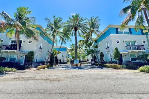 Adosado en Delray Beach, Florida 2 dormitorios, 148.27 m2 № 2263536