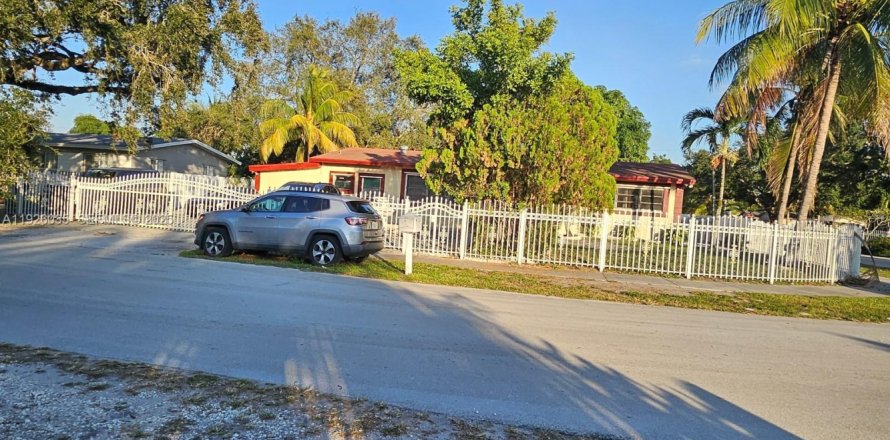 Casa en Miami, Florida 3 dormitorios № 1986369