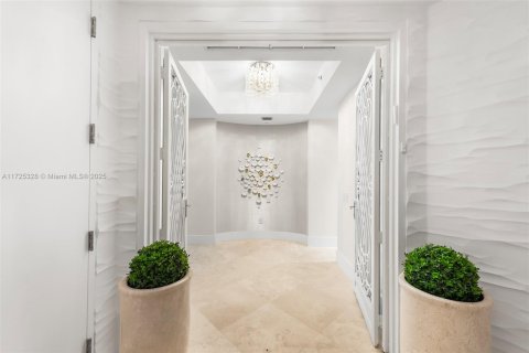 Copropriété à louer à Miami Beach, Floride: 5 chambres, 384.15 m2 № 1729361 - photo 9