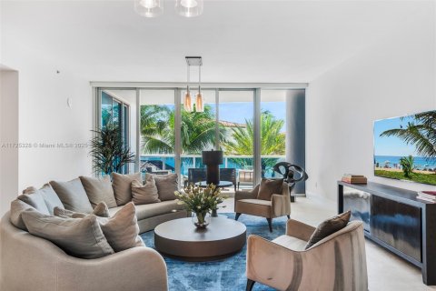 Copropriété à louer à Miami Beach, Floride: 5 chambres, 384.15 m2 № 1729361 - photo 3