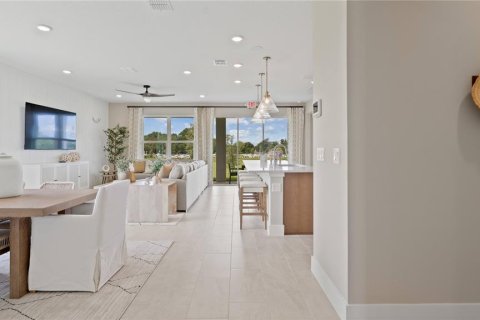 House in Mount Dora, Florida 4 bedrooms, 255.76 sq.m. № 2239473 - photo 16
