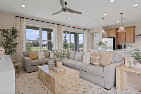 House in Mount Dora, Florida 4 bedrooms, 255.76 sq.m. № 2239473 - photo 26