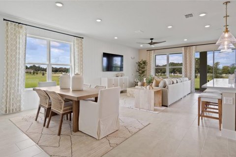 House in Mount Dora, Florida 4 bedrooms, 255.76 sq.m. № 2239473 - photo 18