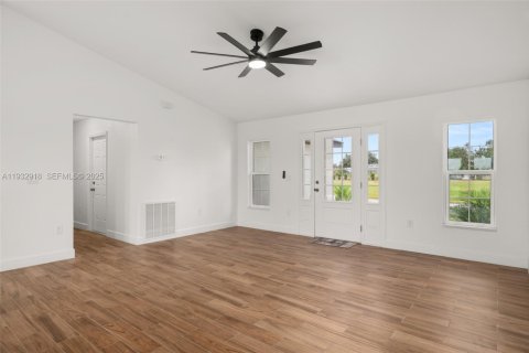 Купить виллу или дом в Себринг, Флорида 3 спальни, 153.29м2, № 2152461 - фото 7