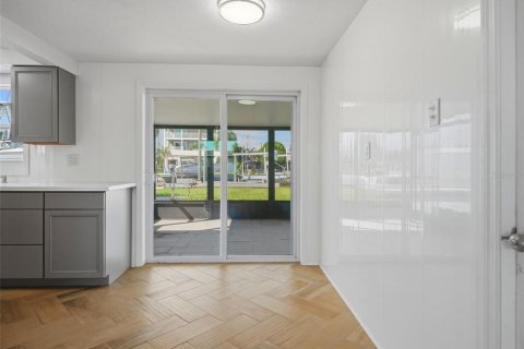 House in Hudson, Florida 2 bedrooms, 80.27 sq.m. № 2421599 - photo 16