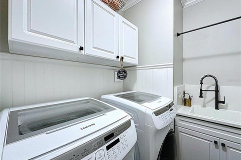 Casa en venta en Orlando, Florida, 3 dormitorios, 272.67 m2 № 1899519 - foto 28