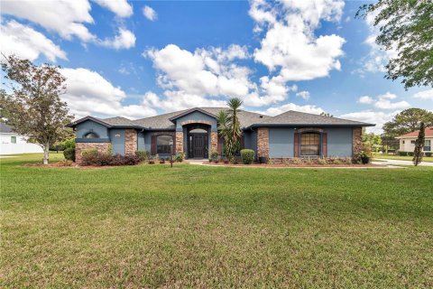 House in Ocala, Florida 5 bedrooms, 254.27 sq.m. № 1614266 - photo 1
