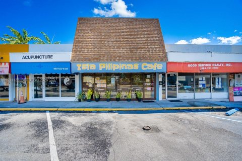 Immobilier commercial à vendre à Fort Lauderdale, Floride № 2082262 - photo 2