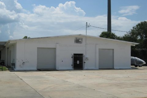 Commercial property in Kissimmee, Florida 1397.62 sq.m. № 2135543 - photo 2