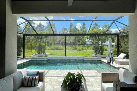 House in Winter Garden, Florida 4 bedrooms, 248.98 sq.m. № 1900777 - photo 11