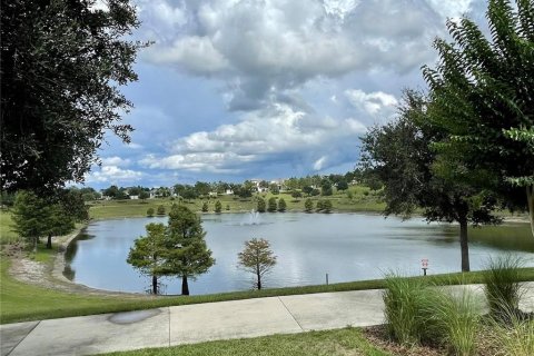House in Winter Garden, Florida 4 bedrooms, 248.98 sq.m. № 1900777 - photo 4