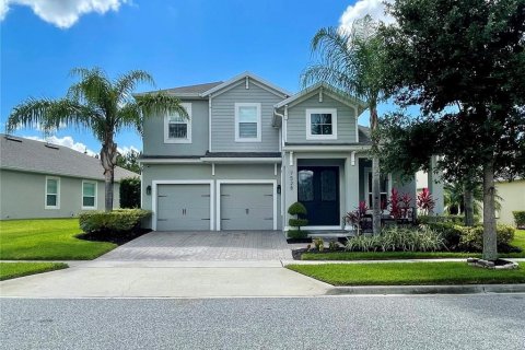 House in Winter Garden, Florida 4 bedrooms, 248.98 sq.m. № 1900777 - photo 1