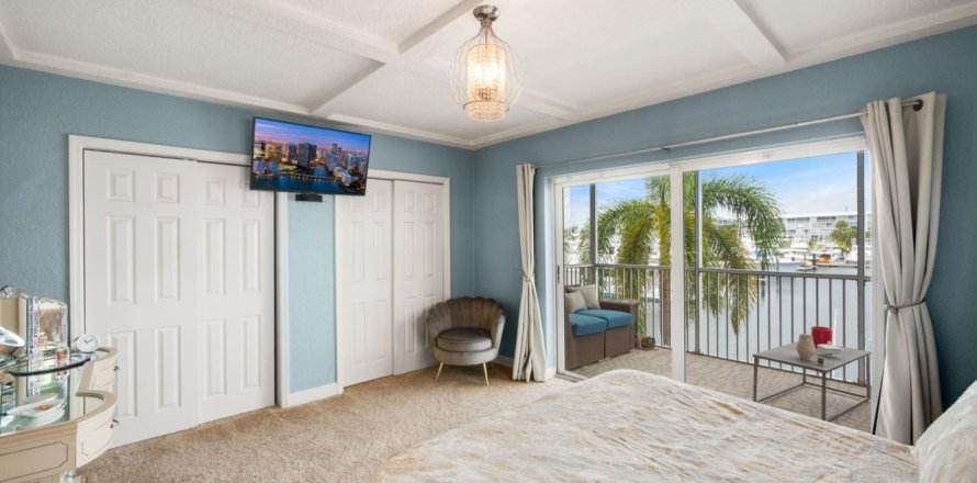 Condo in North Palm Beach, Florida, 1 bedroom № 1103618