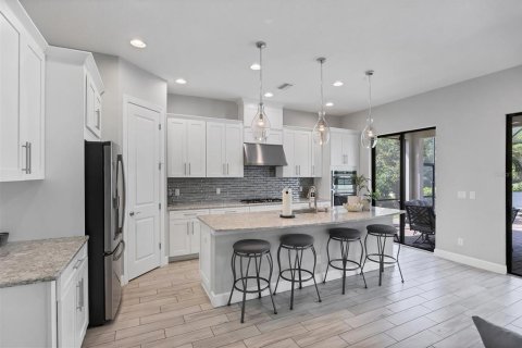 Casa en venta en Bradenton, Florida, 4 dormitorios, 254.74 m2 № 1616137 - foto 8