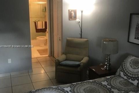Condo in Miami, Florida, 3 bedrooms  № 1931119 - photo 3