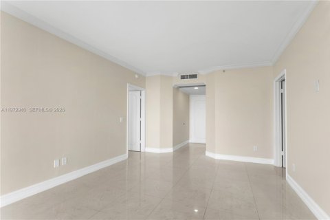 Condo in Miami Beach, Florida, 1 bedroom  № 2038752 - photo 15