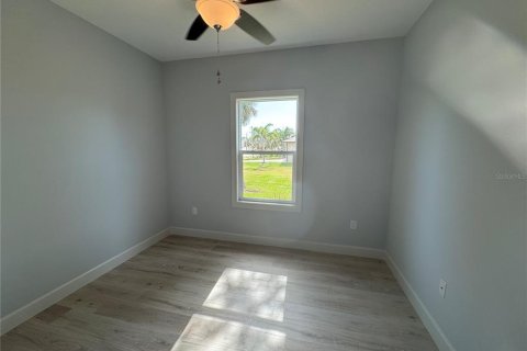 Casa en alquiler en Rotonda, Florida, 4 dormitorios, 185.34 m2 № 1670105 - foto 24