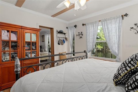 House in Dunnellon, Florida 3 bedrooms, 183.95 sq.m. № 2112836 - photo 30