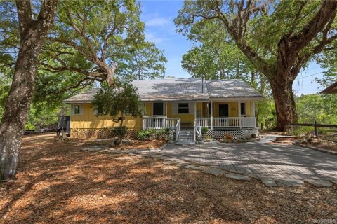 House in Dunnellon, Florida 3 bedrooms, 183.95 sq.m. № 2112836 - photo 3