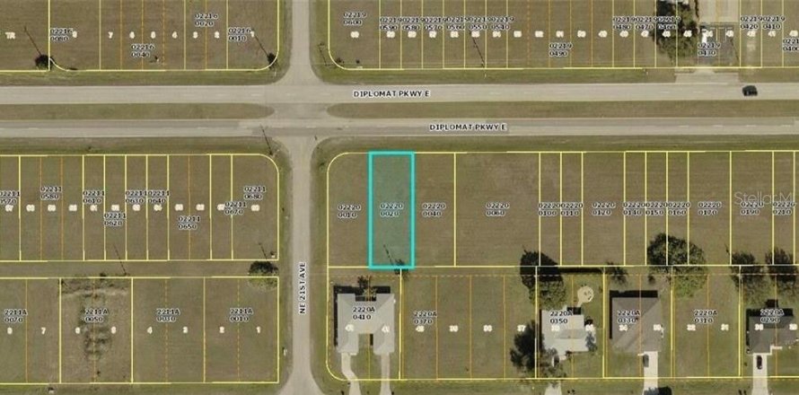 Land in Cape Coral, Florida № 2161613