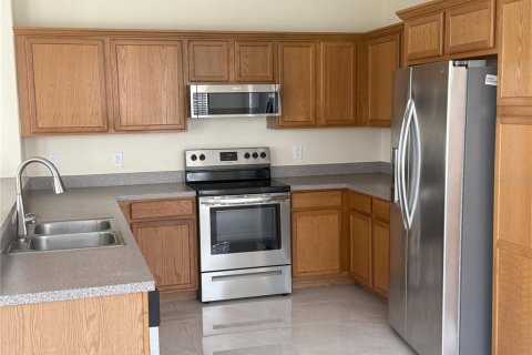 House in Orlando, Florida 4 bedrooms, 285.12 sq.m. № 1904484 - photo 2