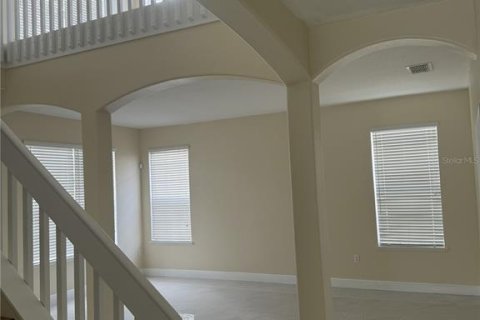 House in Orlando, Florida 4 bedrooms, 285.12 sq.m. № 1904484 - photo 8