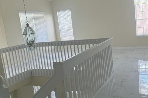 House in Orlando, Florida 4 bedrooms, 285.12 sq.m. № 1904484 - photo 9