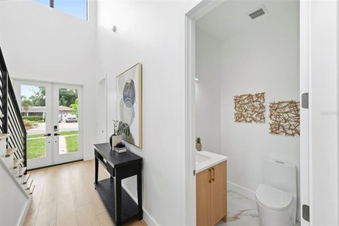 Villa ou maison à louer à Gulfport, Floride: 4 chambres, 259.29 m2 № 2309005 - photo 11