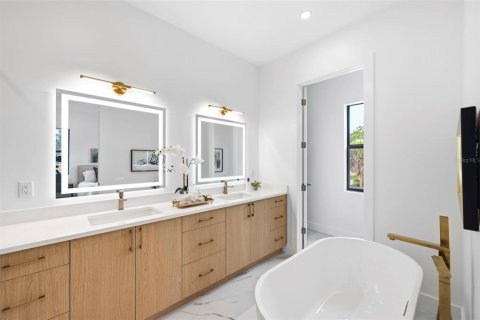 Villa ou maison à louer à Gulfport, Floride: 4 chambres, 259.29 m2 № 2309005 - photo 26