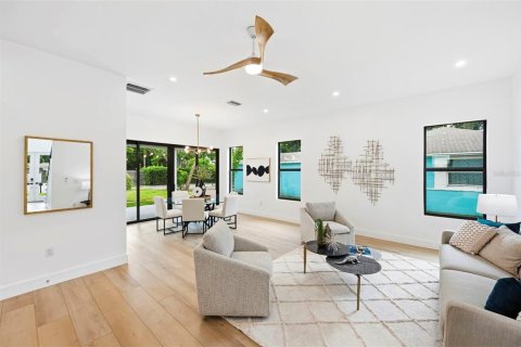 Villa ou maison à louer à Gulfport, Floride: 4 chambres, 259.29 m2 № 2309005 - photo 18