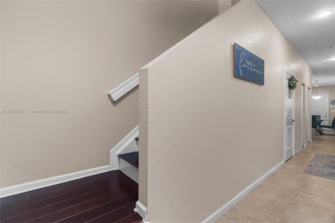 Townhouse in Pompano Beach, Florida 3 bedrooms, 165.74 sq.m. № 1785797 - photo 14