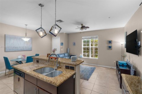 Townhouse in Pompano Beach, Florida 3 bedrooms, 165.74 sq.m. № 1785797 - photo 8