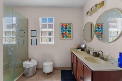 Townhouse in Pompano Beach, Florida 3 bedrooms, 165.74 sq.m. № 1785797 - photo 16