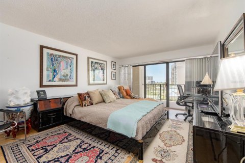 Condo in Clearwater, Florida, 2 bedrooms  № 2195859 - photo 19