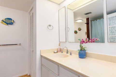 Condo in Clearwater, Florida, 2 bedrooms  № 2195859 - photo 25