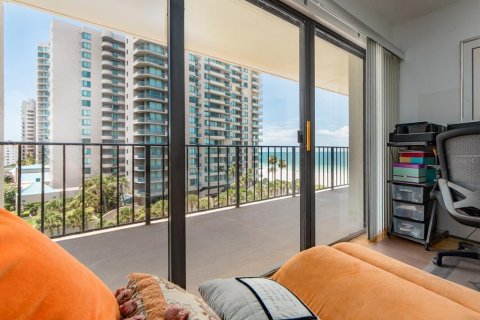 Condo in Clearwater, Florida, 2 bedrooms  № 2195859 - photo 20