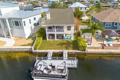 Casa en venta en Hernando Beach, Florida, 3 dormitorios, 164.25 m2 № 2096747 - foto 2