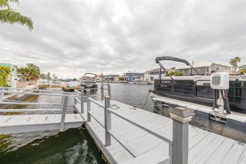 Casa en venta en Hernando Beach, Florida, 3 dormitorios, 164.25 m2 № 2096747 - foto 17